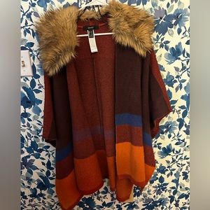 Women size M Shug/Poncho